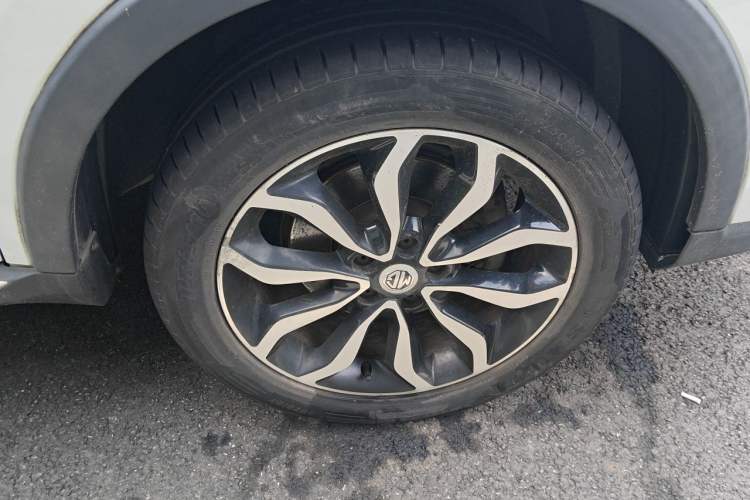 Used MG GS 2015 1.5TGI TST Luxury Edition Right Front Wheel Hub