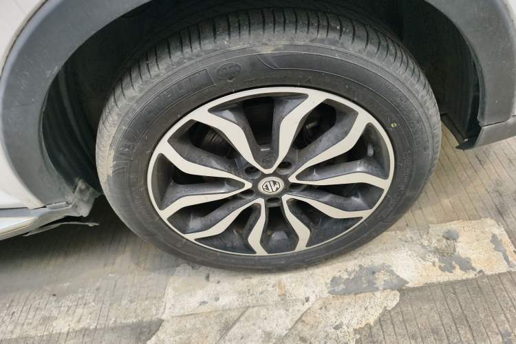 Used MG GS 2015 1.5TGI TST Luxury Edition Right Front Wheel Hub