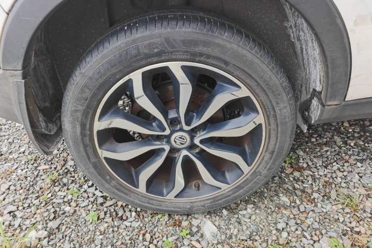 Used MG GS 2015 1.5TGI TST Luxury Edition Right Rear Wheel Hub