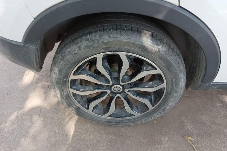 Used MG GS 2015 1.5TGI TST Luxury Edition Right Rear Wheel Hub