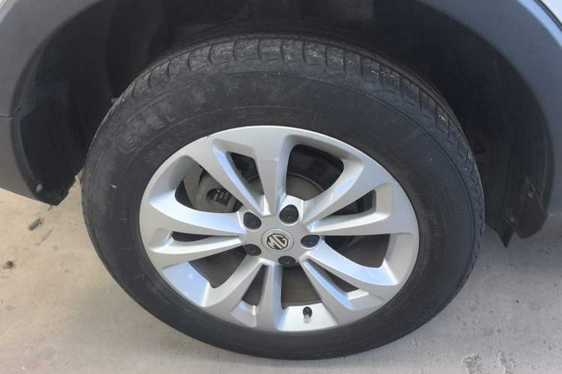 Used MG GS 2015 1.5TGI Manual Elite Edition Right Rear Wheel Hub