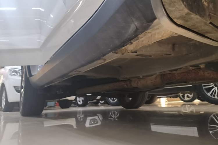 Used MG GS 2015 2.0TGI TST Luxury Edition Right Side Sill