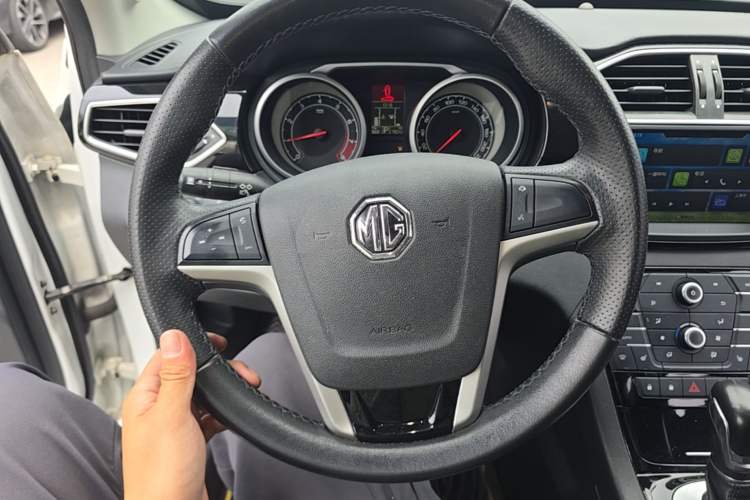 Used MG GS 2015 1.5TGI TST Luxury Edition Steering Wheel
