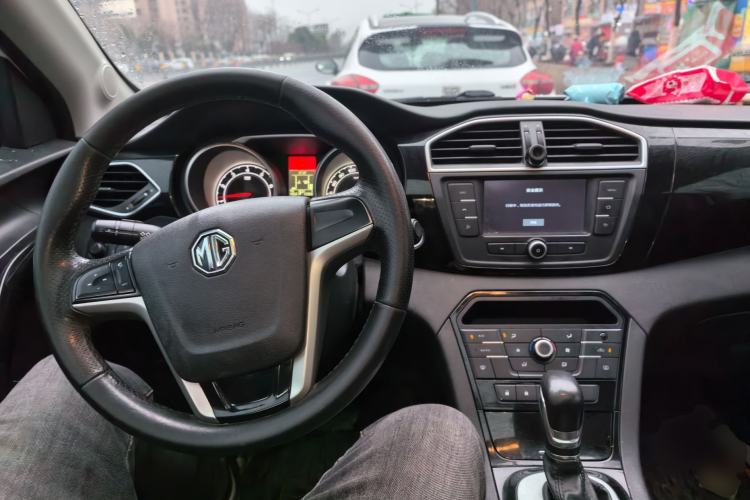 Used MG GS 2015 1.5TGI TST Luxury Edition Steering Wheel