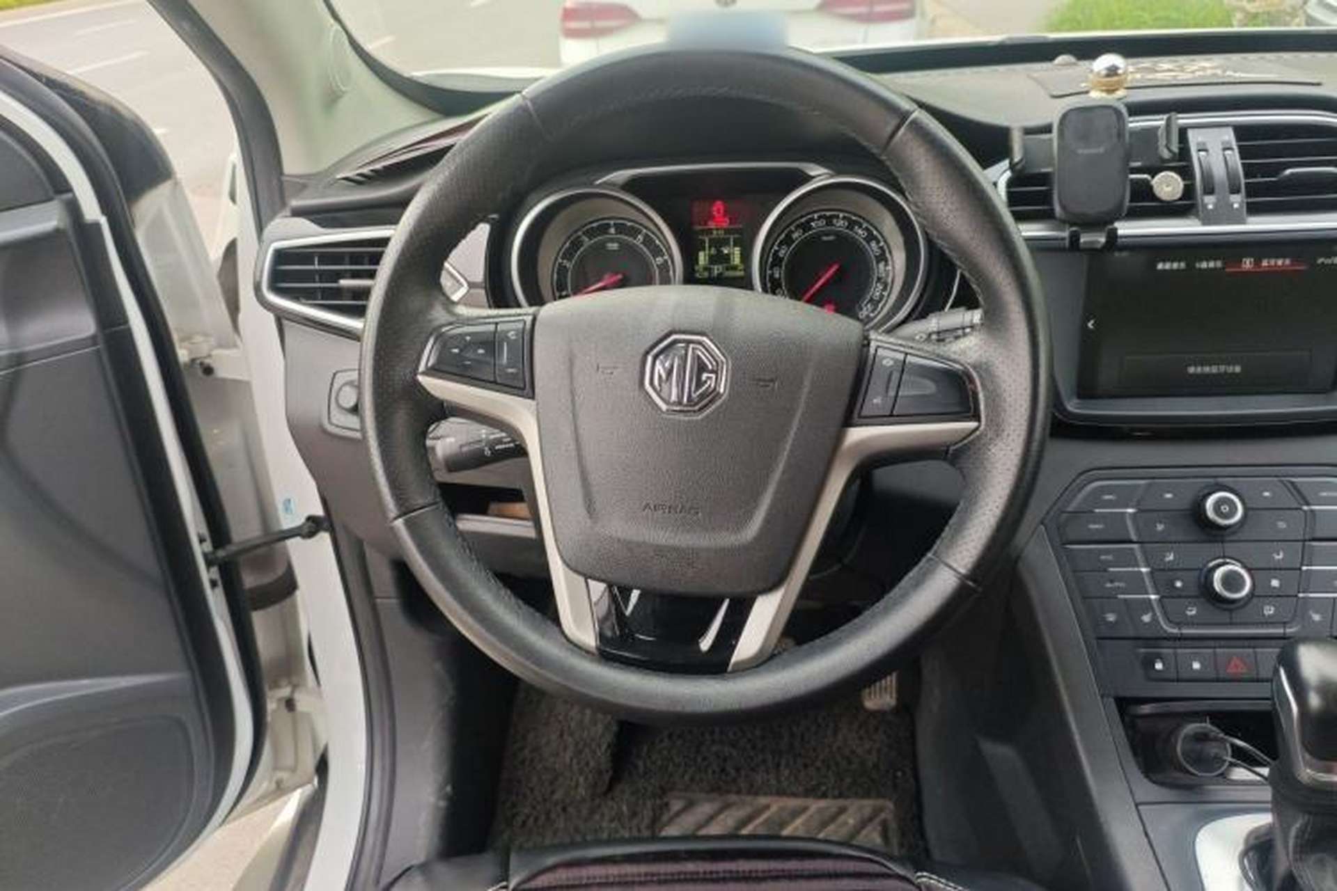 Used MG GS 2015 2.0TGI TST Luxury Edition Steering Wheel