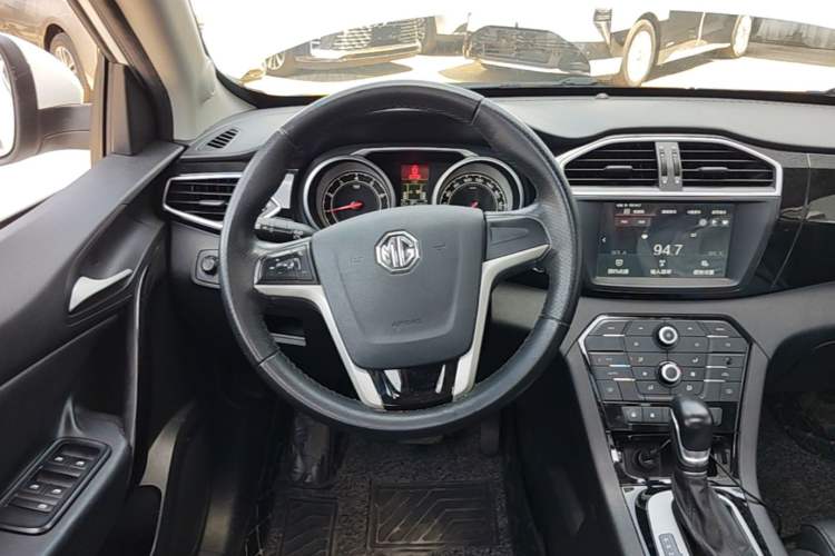 Used MG GS 2015 1.5TGI TST Luxury Edition Steering Wheel