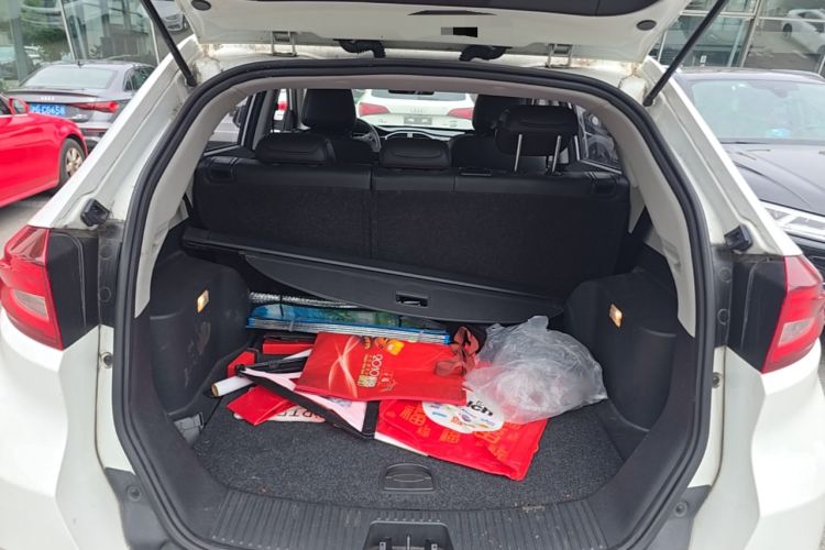 Used MG GS 2015 1.5TGI TST Luxury Edition Trunk