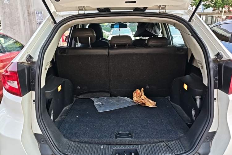 Used MG GS 2015 1.5TGI TST Luxury Edition Trunk