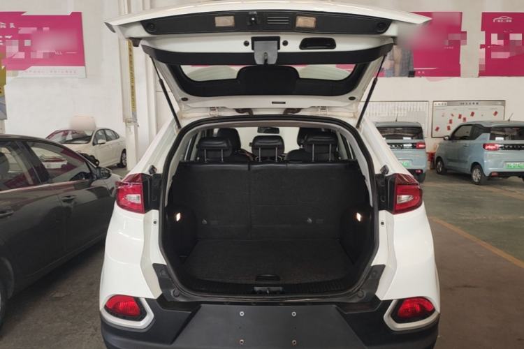 Used MG GS 2015 1.5TGI TST Luxury Edition Trunk