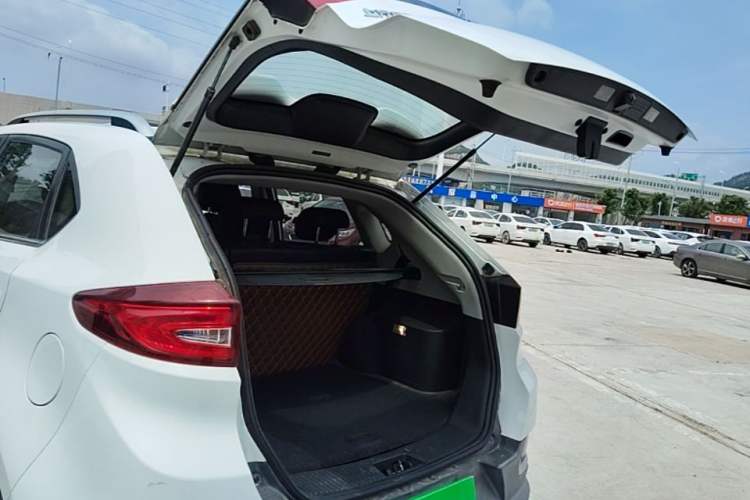 Used MG GS 2015 1.5TGI TST Luxury Edition Trunk