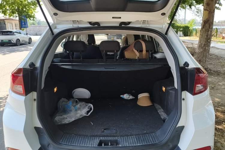 Used MG GS 2015 1.5TGI Manual Elite Edition Trunk
