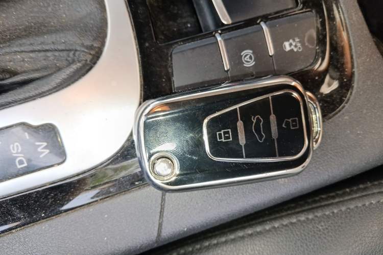Used MG GS 2015 1.5TGI TST Luxury Edition Vehicle Key