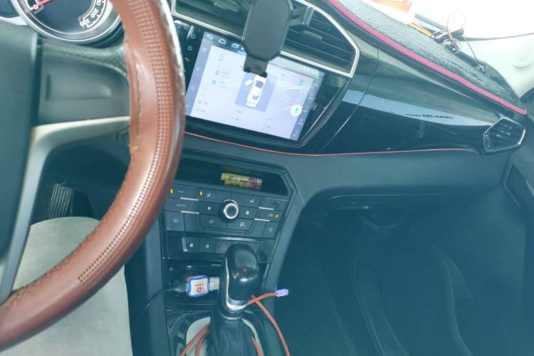 Used MG GS 2015 1.5TGI TST Luxury Edition Audio And AC Panel