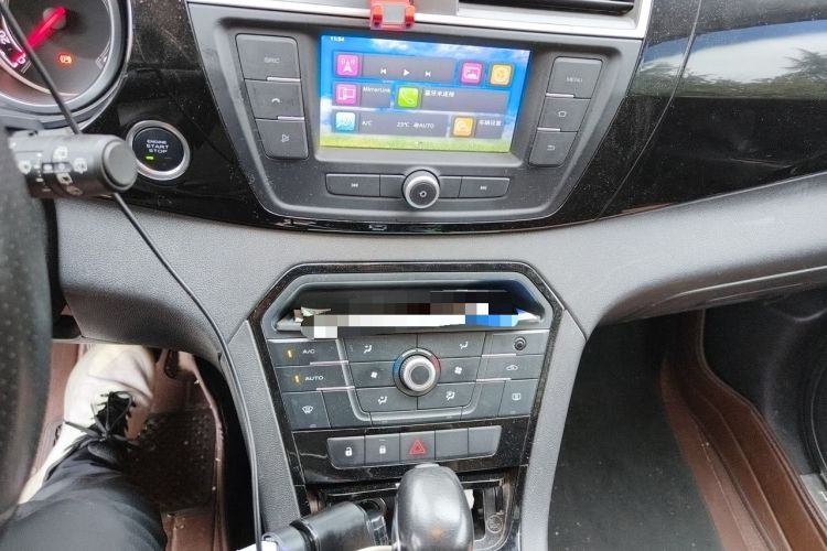 Used MG GS 2015 1.5TGI TST Luxury Edition Audio And AC Panel