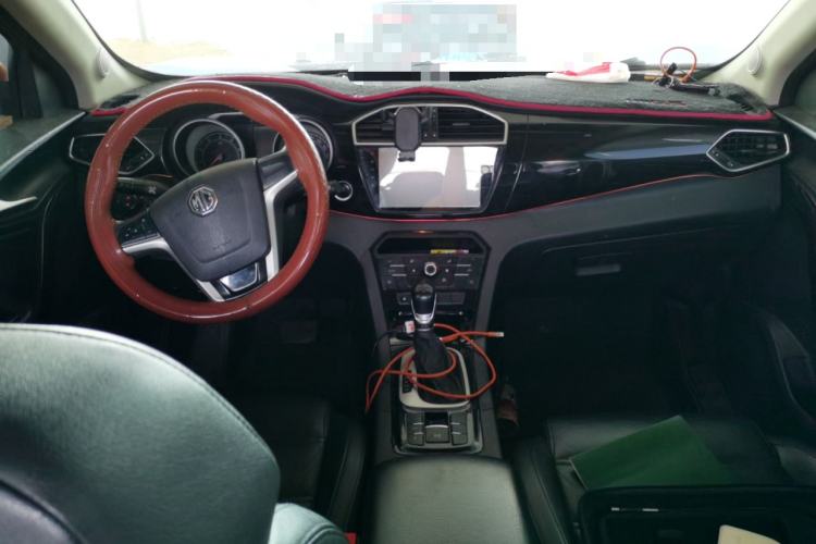 Used MG GS 2015 1.5TGI TST Luxury Edition Center Console