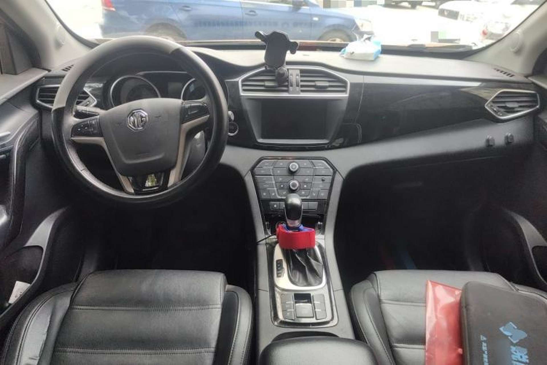 Used MG GS 2015 1.5TGI TST Luxury Edition Center Console