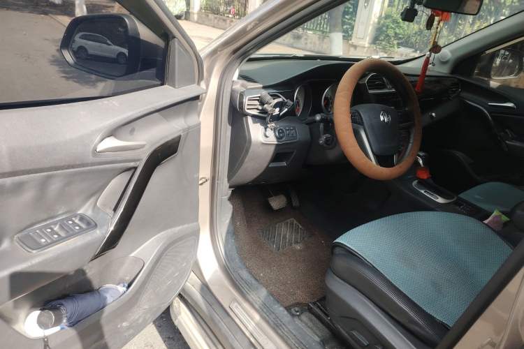 Used MG GS 2015 1.5TGI TST Luxury Edition Driver Seat