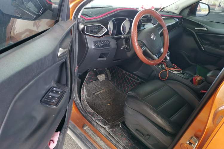Used MG GS 2015 1.5TGI TST Luxury Edition Driver Seat