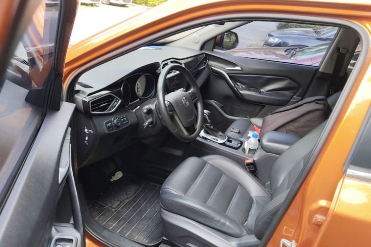 Used MG GS 2015 2.0TGI TST Luxury Edition Driver Seat