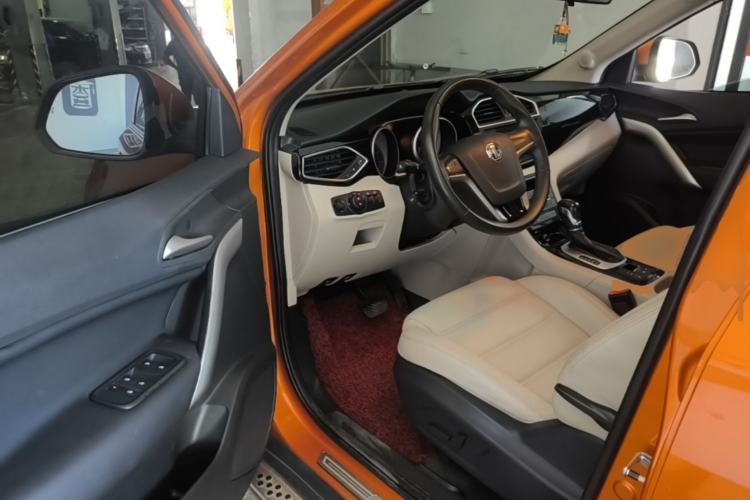 Used MG GS 2015 1.5TGI TST Luxury Edition Driver Seat