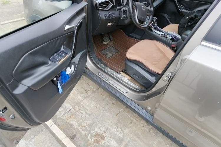 Used MG GS 2015 1.5TGI TST Luxury Edition Driver Seat