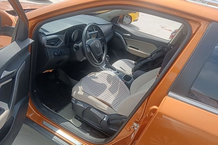 Used MG GS 2015 1.5TGI TST Elite Edition Driver Seat