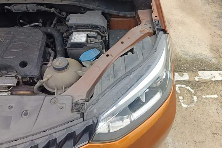 Used MG GS 2015 1.5TGI TST Luxury Edition Engine Bay Left