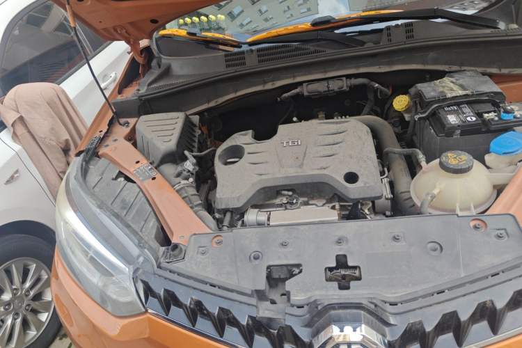 Used MG GS 2015 1.5TGI Manual Elite Edition Engine Bay Right
