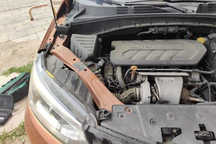 Used MG GS 2015 2.0TGI TST Four-Wheel Drive Flagship Edition Engine Bay Right