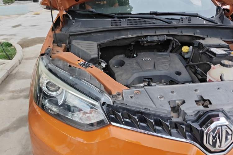 Used MG GS 2015 1.5TGI Manual Elite Edition Engine Bay Right