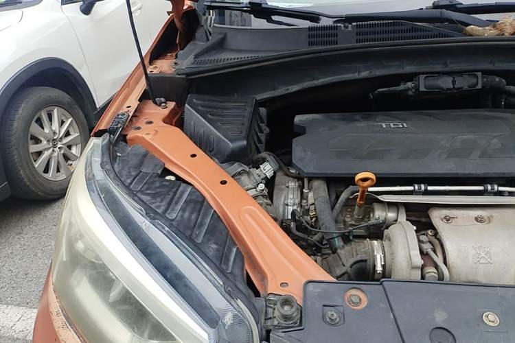 Used MG GS 2015 2.0TGI TST Luxury Edition Engine Bay Right