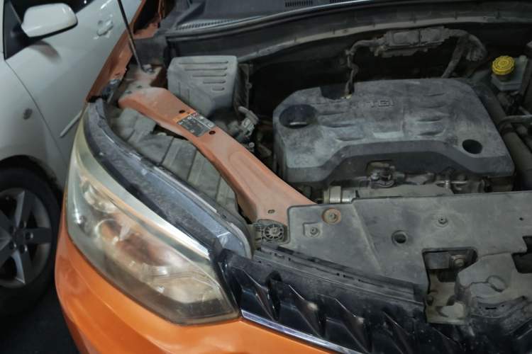 Used MG GS 2015 1.5TGI TST Luxury Edition Engine Bay Right