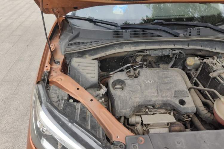 Used MG GS 2015 1.5TGI TST Luxury Edition Engine Bay Right