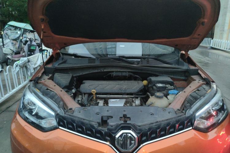 Used MG GS 2015 2.0TGI TST Four-Wheel Drive Flagship Edition Engine Bay