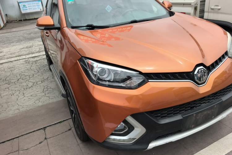 Used MG GS 2015 2.0TGI TST Luxury Edition Front Right 45 Deg