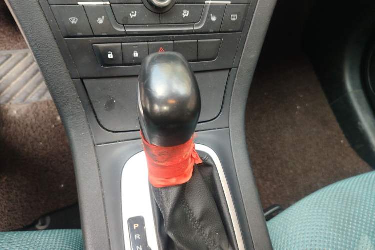 Used MG GS 2015 1.5TGI TST Luxury Edition Gear Lever