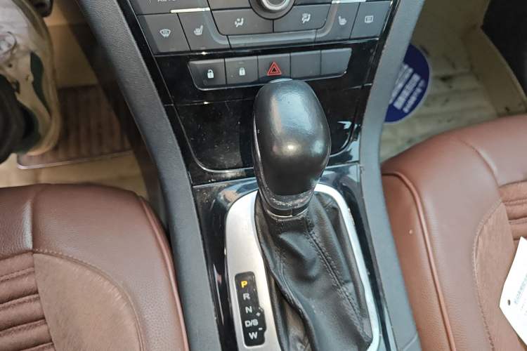 Used MG GS 2015 1.5TGI TST Four-Wheel Drive Luxury Edition Gear Lever