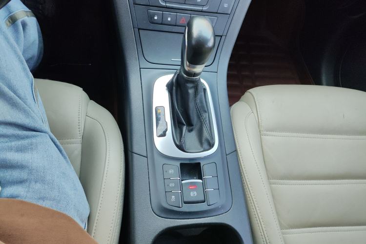 Used MG GS 2015 2.0TGI TST Luxury Edition Gear Lever