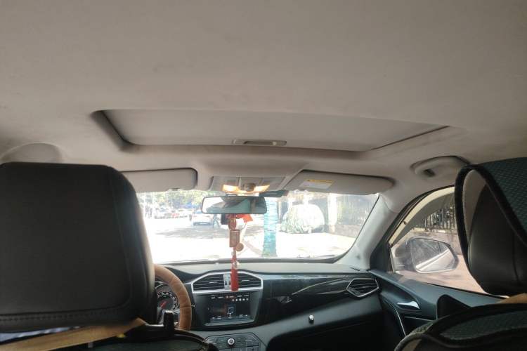 Used MG GS 2015 1.5TGI TST Luxury Edition Headliner