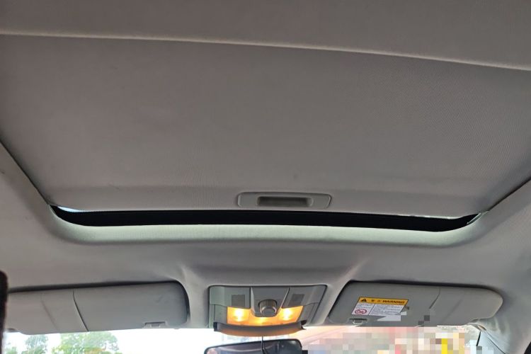 Used MG GS 2015 2.0TGI TST Luxury Edition Headliner