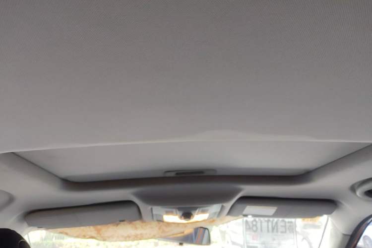 Used MG GS 2015 2.0TGI TST Luxury Edition Headliner