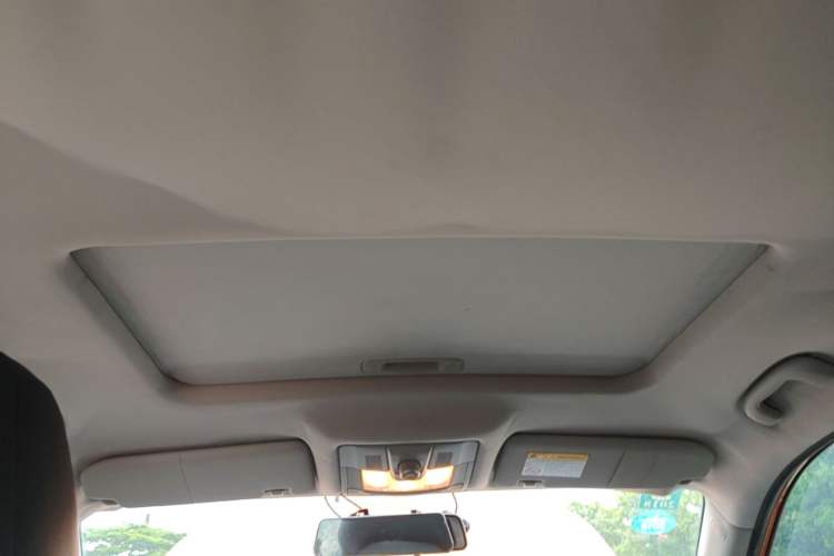 Used MG GS 2015 1.5TGI TST Luxury Edition Headliner