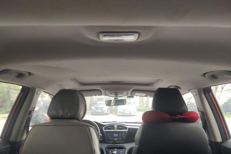 Used MG GS 2015 1.5TGI TST Luxury Edition Headliner