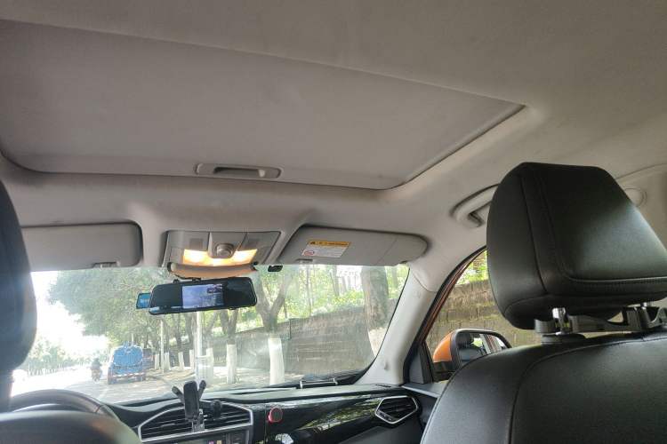 Used MG GS 2015 1.5TGI TST Luxury Edition Headliner
