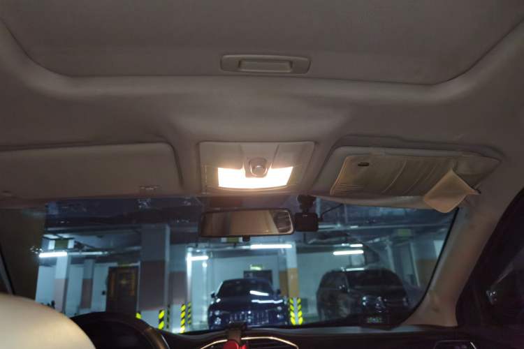 Used MG GS 2015 2.0TGI TST Luxury Edition Headliner