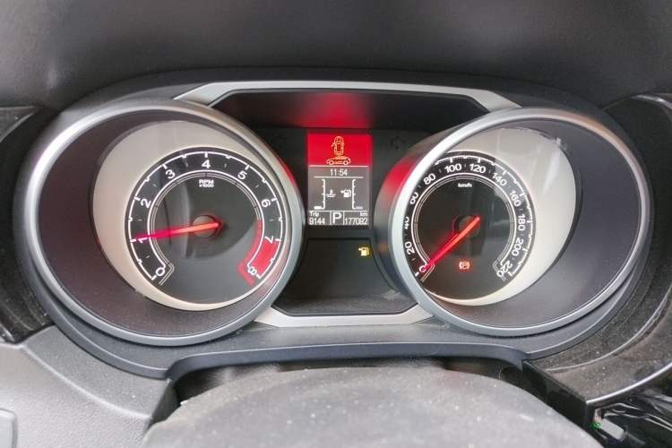 Used MG GS 2015 1.5TGI TST Luxury Edition Instrument Cluster