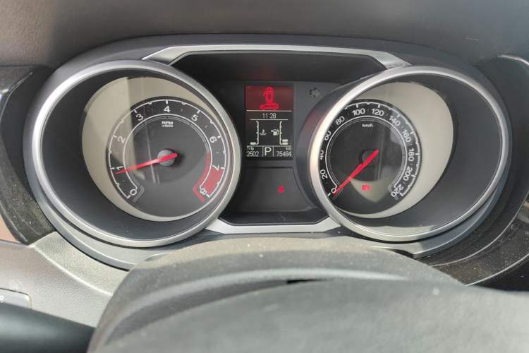 Used MG GS 2015 2.0TGI TST Four-Wheel Drive Flagship Edition Instrument Cluster