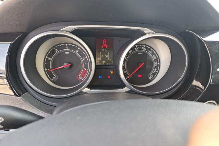 Used MG GS 2015 1.5TGI TST Luxury Edition Instrument Cluster