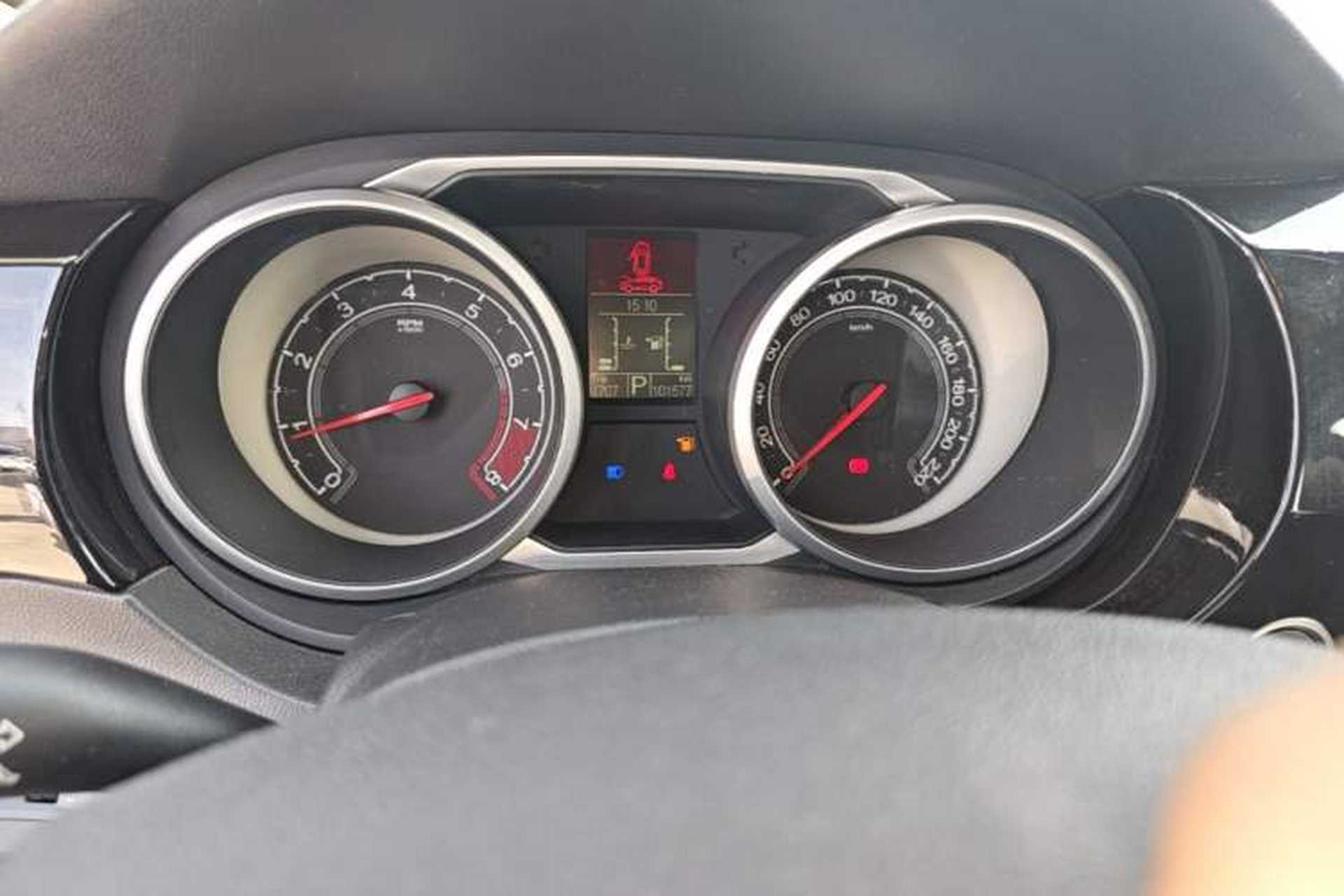 Used MG GS 2015 1.5TGI TST Luxury Edition Instrument Cluster
