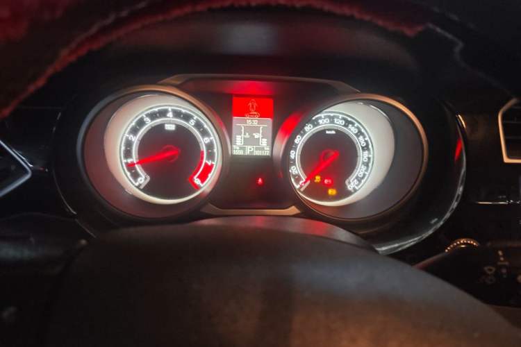 Used MG GS 2015 1.5TGI TST Luxury Edition Instrument Cluster
